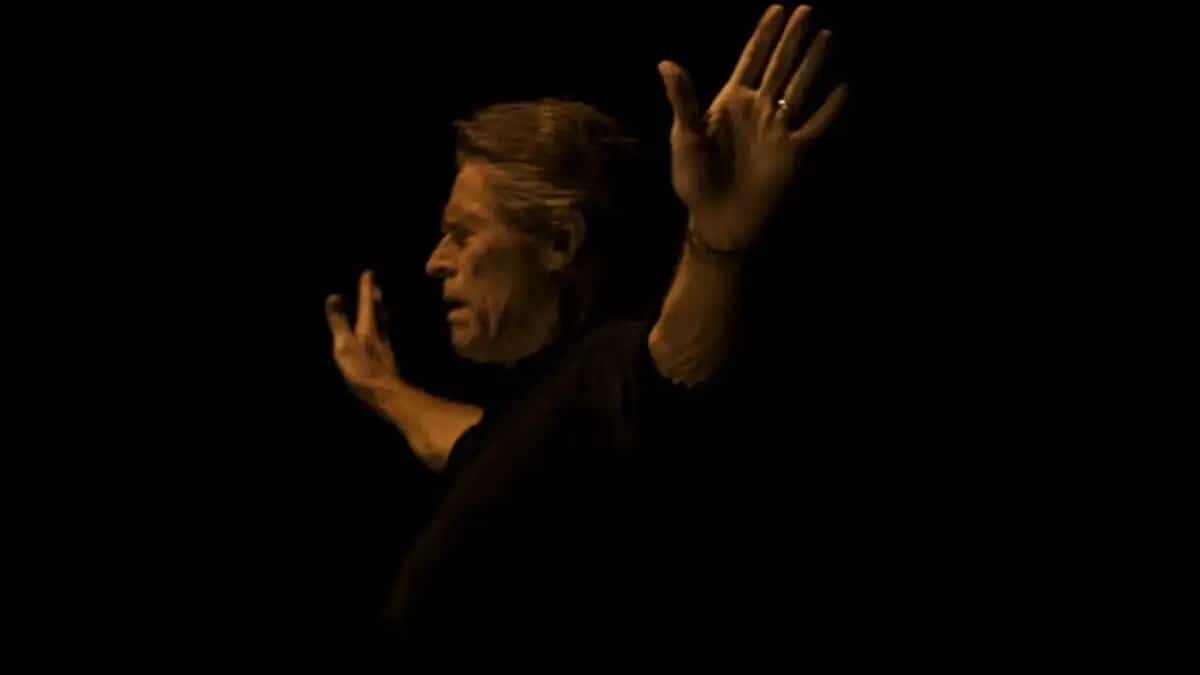 Willem Dafoe Yeni Filminde Yunanca Zeibekiko Dansını Dans Ediyor