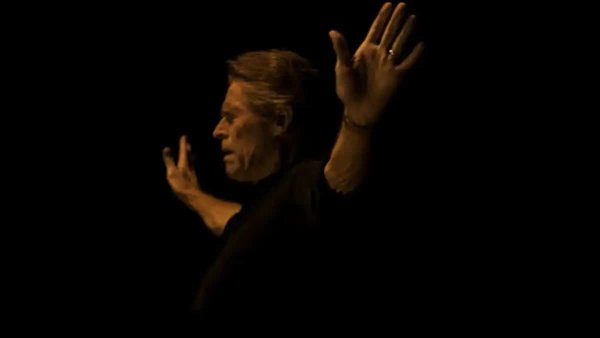 Willem Dafoe Yeni Filminde Yunanca Zeibekiko Dansını Dans Ediyor