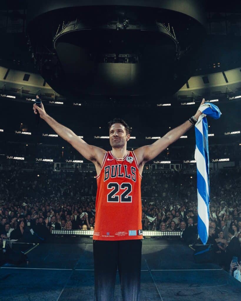 Konstantinos Argiros Alpha Omega Council 50. Yıl Dönümü için Agganis Arena'da canlı