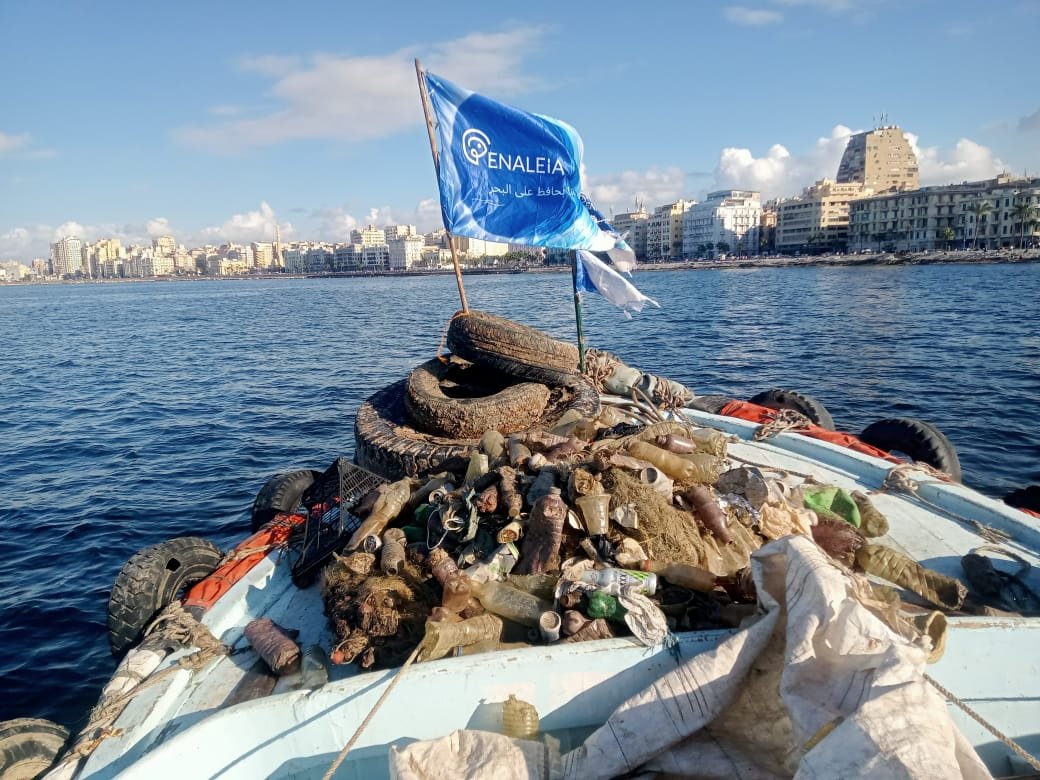 Yunan Sosyal Girişimi Enaleia, Denizleri Plastikten Arındırıyor