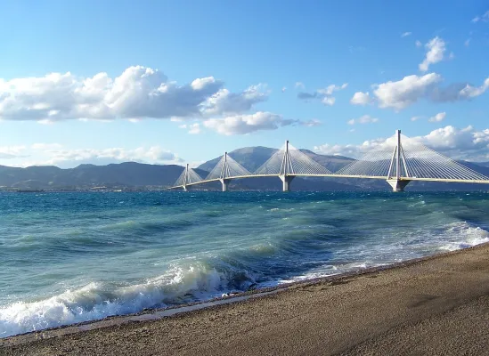Rio-Antirrio Köprüsü: Yunanistan'ı Değiştiren Mühendislik Harikası