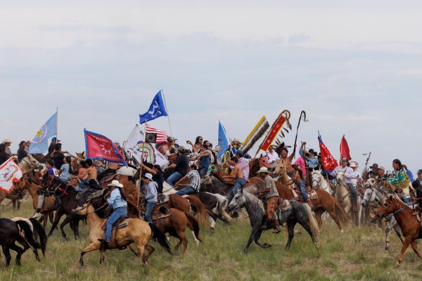 Kızılderililer Little Bighorn Zaferini At Yarışları, Dans ve Şarkılarla Andı