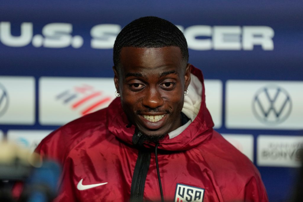 Timothy Weah basın toplantısında