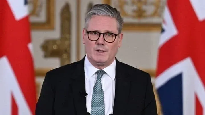 İngiltere Başbakanı Keir Starmer İstifa Etti