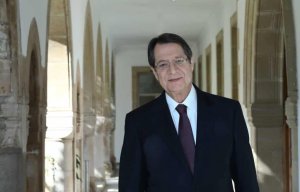 Kıbrıs Yolsuzlukla Mücadele Kurulu, Eski Cumhurbaşkanı Nikos Anastasiadis'in Olası Yetki Suistimalini Tespit Etti