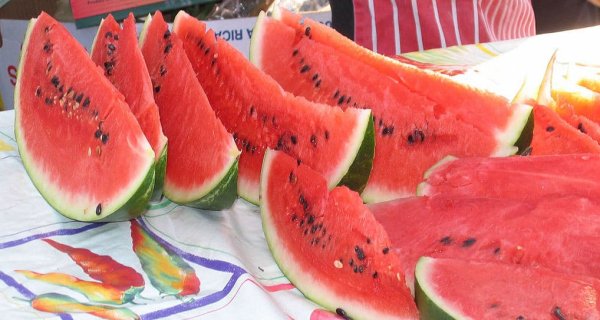 Yunanistan'da Yaz İçin Mükemmel Eşsiz Karpuz Tarifleri