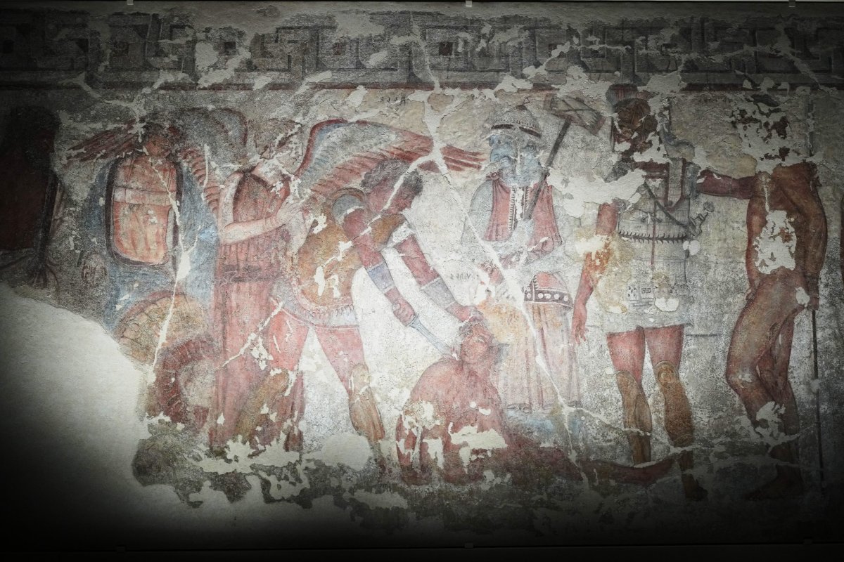 İtalya, Antik Bir Etrüsk Mezarının Fresklerini Sergiliyor
