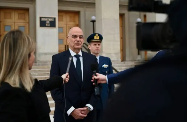 Nikos Dendias ABD Savunma Ziyaretinde Ayasofya Katedrali'ni Ziyaret Etti