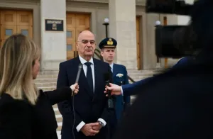 Nikos Dendias ABD Savunma Ziyaretinde Ayasofya Katedrali'ni Ziyaret Etti