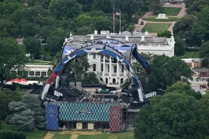 FBI, Beyaz Saray Güney Çimleri'ndeki UFC Freedom 250 Etkinliğini Hedef Alan İddia Edilen Terör Planını Engelledi