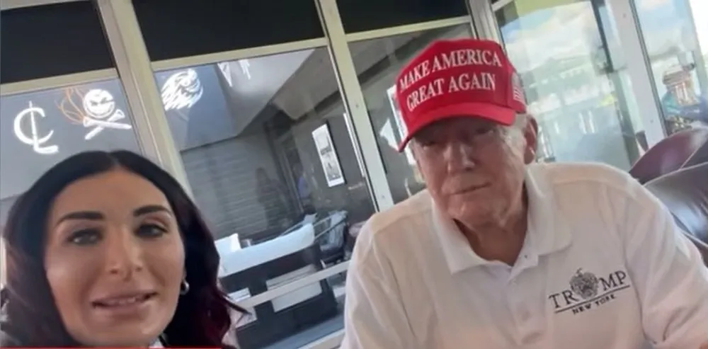 Laura Loomer ve Başkan Trump