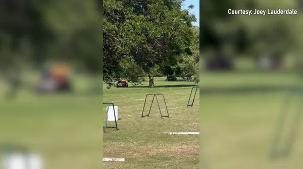 Greece Kasabasında Golf Sahasında Şerif Ofisi Kovalamacası Kameraya Yansıdı