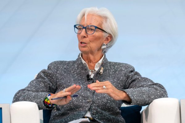 Avrupa Merkez Bankası Başkanı Enflasyonu Önlemek İçin Son Faiz Artışını Savundu