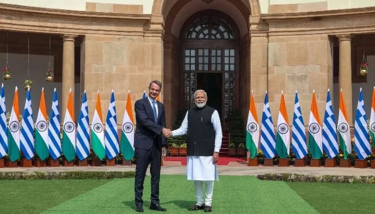 Yunanistan Başbakanı Miçotakis, Modi'yi Hindistan'ın En Uzun Süre Görev Yapan Başbakanı Olması Nedeniyle Tebrik Etti