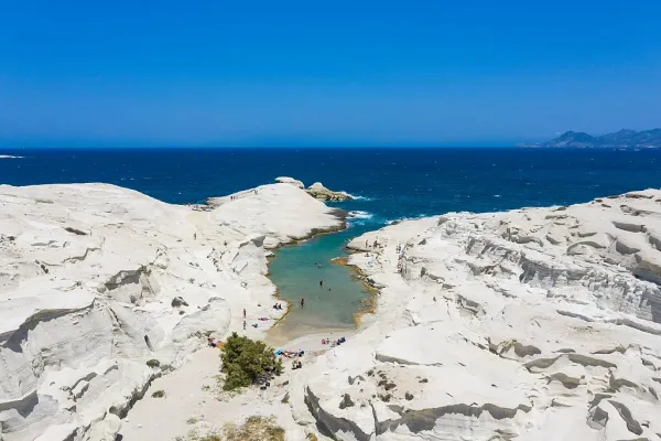 Venüs'ün Evi Milos Adası'nı Ziyaret Etmek İçin 10 Neden