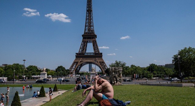 Fransa, Sert Turizm Kısıtlamalarıyla İspanya, İtalya, Yunanistan, Portekiz, Hırvatistan ve Malta’yı Geride Bıraktı: Paris’te Festivallerde Alkol Yasağı, Sahil Kasabalarında Üstsüz Turistlere Ceza