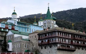 Yunanistan, Aynoroz'daki Yedi Manastırı Yeniliyor