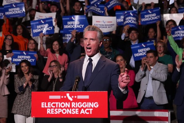 California Valisi Gavin Newsom: Trump'ın Adalet Bakanlığı Beni ve Eşimi Soruşturuyor