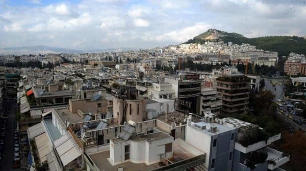 Yunanistan’da Konut Fiyatlarındaki Artış Yavaşlıyor, Alıcılar Eski Evlere Yöneliyor