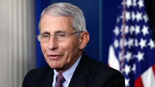 Tulsi Gabbard, Fauci'nin COVID-19'un Kökenleri Konusunda Kongreyi Yanılttığını İddia Eden Belgeleri Yayımladı