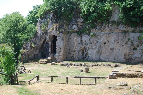 Yunanistan'daki Mieza'da Yeni Arkeolojik Bulgular, Büyük İskender'in Aristoteles'ten Eğitim Aldığına İşaret Ediyor