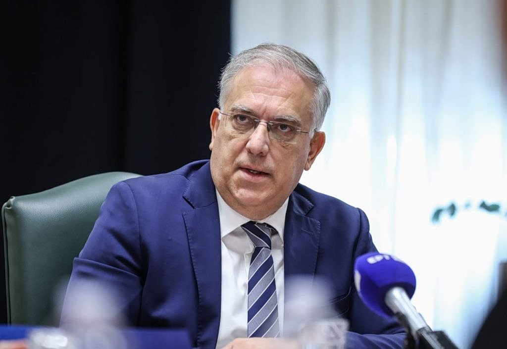 Yunanistan Temel Malların Fiyatlarını İki Ay Dondurdu