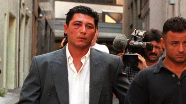 1999 Sidney Cinayetinden Aranan Kaçak James Dalamangas Yunanistan'da Yakalandı