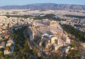 Turizm Tek Başına Yunanistan’ı Kurtarmaz: Neden Karmaşık Bir Ekonomiye Acil İhtiyaç Var?