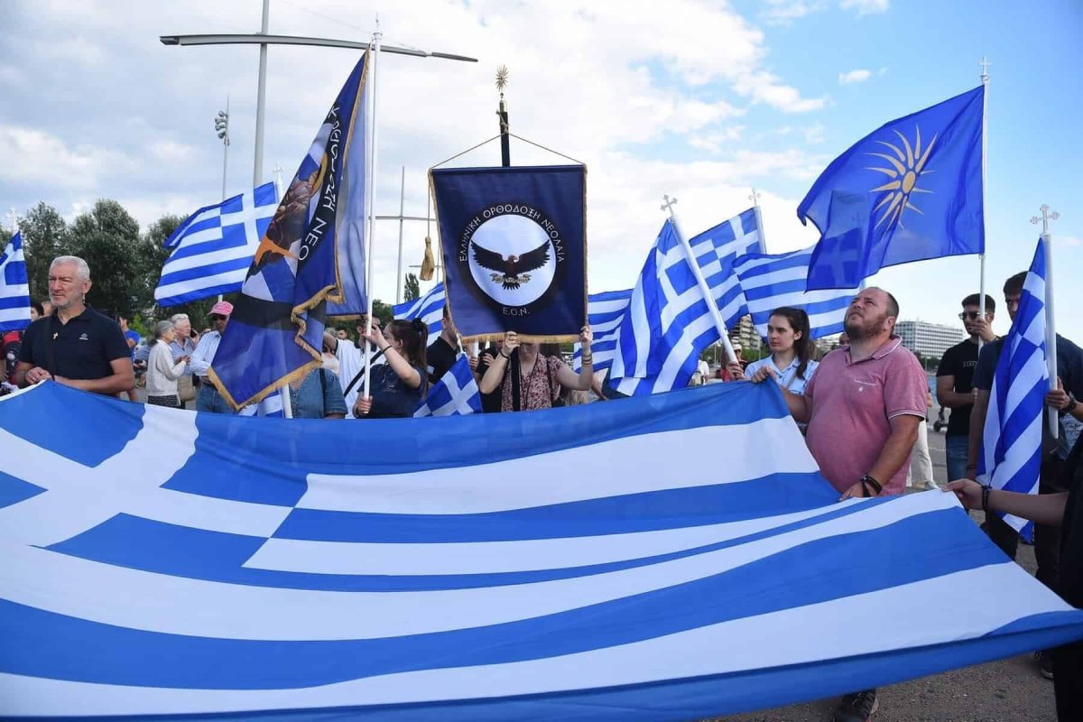 Selanik'te Geleneksel Aile Değerlerini Koruma Protestosu