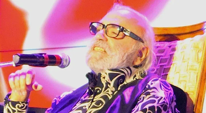 Bir Efsanenin Yankıları: Demis Roussos 80. Doğum Gününde Anılıyor