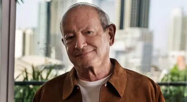 Mısırlı Milyarder Naguib Sawiris, Mikonos'ta 100 Milyon Euro'luk Lüks Tatil Köyü İnşa Edecek