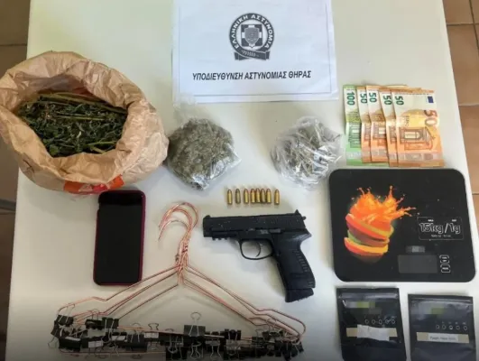 Santorini'de Polis, Uyuşturucu, Silah ve Kenevir Bitkileri Ele Geçirdi