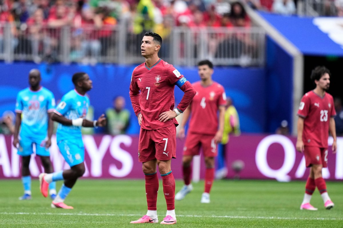 FIFA, Dünya Kupası Stadyumlarına Yeniden Doldurulabilir Su Şişeleri Getirilmesini Yasakladı