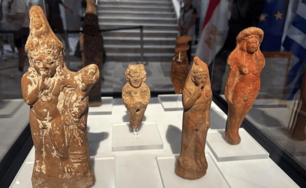 Yunanistan, UNESCO Sözleşmesi Kapsamında Altı Antik Mısır Eserini İade Etti