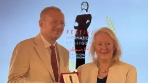 Roma Operası, Maria Callas'ı Onurlandırdı ve Yunanistan'a Saygı Duruşunda Bulundu