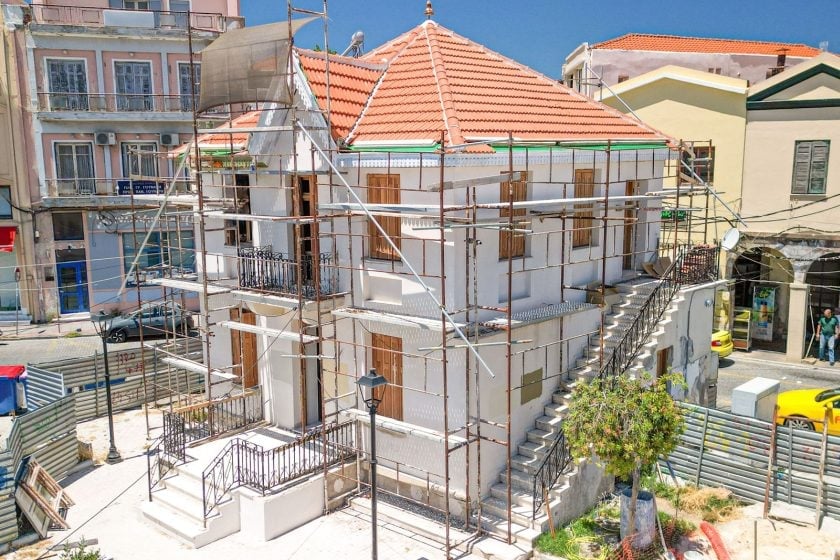 Eski Liman İdaresi'nin yenileme çalışmaları başladı (fotoğraf: Midilli Belediyesi)