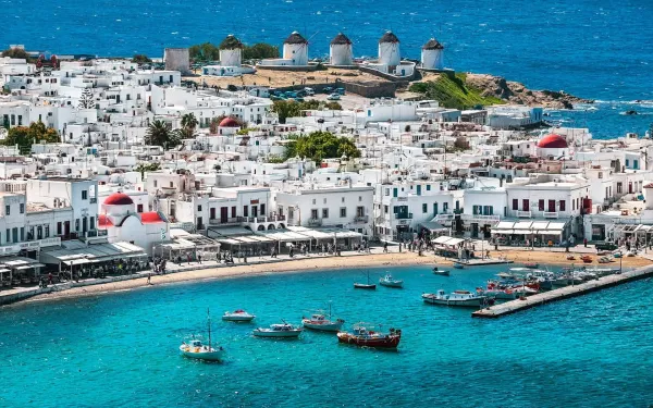 Mikonos'ta Polonyalı Turistleri Taşıyan Yelkenli Teknede Yangın Çıktı