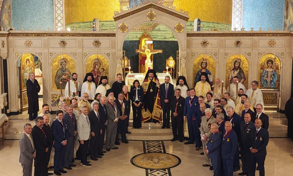 Patrik Bartholomeos'un 35. Yıl Dönümü ve Metropolitan Apostolos'un İsim Günü Coşkuyla Kutlandı