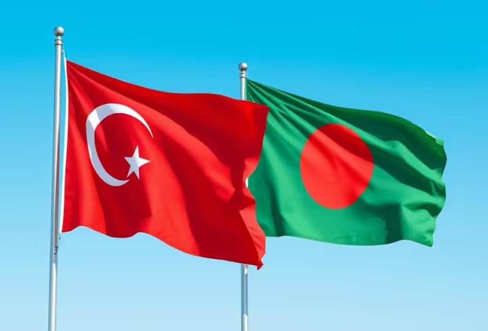Bangladeş Türkiye'nin Kucağının Cazibesine Dikkat Etmeli