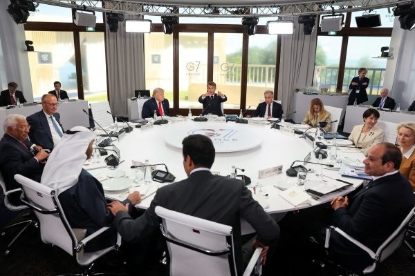 Trump'tan Rus Petrolüne Yaptırım Mesajı: G7'nin Rotası Yeniden Ukrayna'ya Döndü