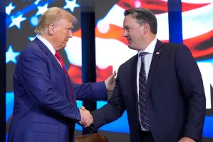 100 Milyon Dolar Trump'ın Desteğini Geride Bırakabilir mi? Salı Günkü Seçimlerde Öne Çıkanlar