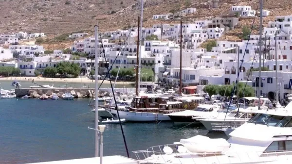 Sifnos Adası Uzman Doktorları Çekmek İçin Ücretsiz Konaklama Sunuyor
