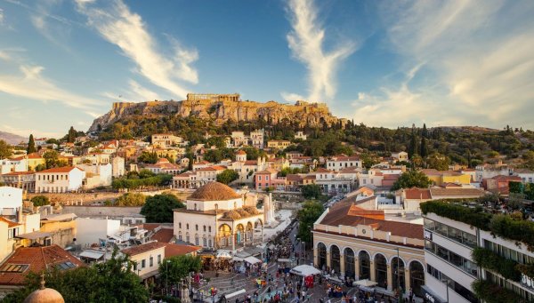 Yunanistan: Sadece Bir Tatil Cennetinden Fazlası