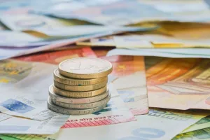 Yunanistan 23 Milyar Avro'luk Vergi Muafiyetlerini Gözden Geçiriyor