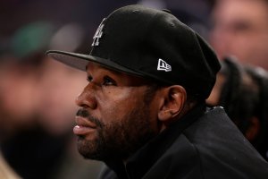 Efsane Boksör Floyd Mayweather'a Las Vegas'ta Karşılıksız Çek Suçlaması