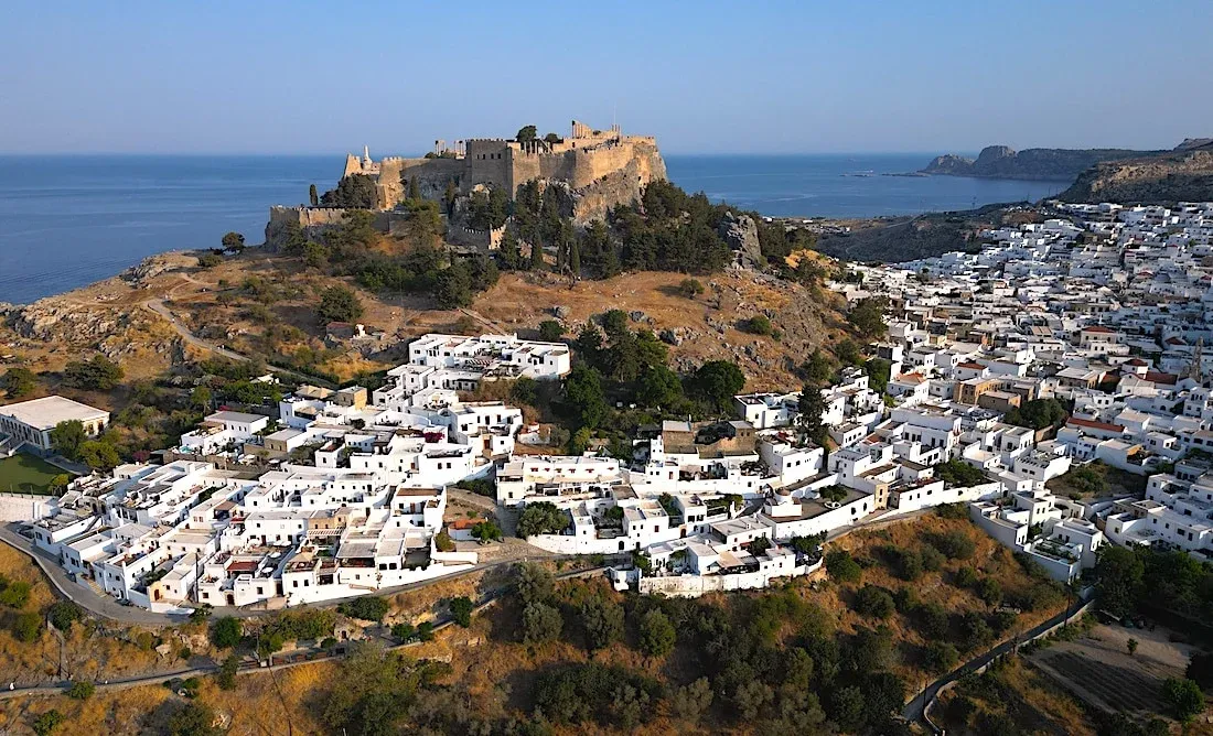 Rodos'taki Lindos Akropolü'nün Zengin Tarihi
