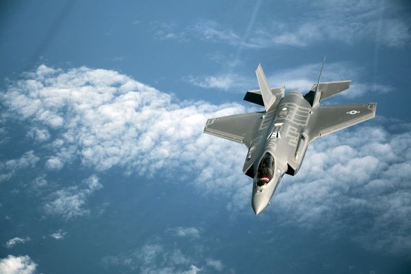 Yunan Asıllı Amerikalı Milletvekilleri Türkiye’ye Askeri Satışa Karşı Çıktı