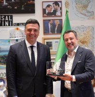 Yunanistan ve İtalya AB Denizciliğini Güçlendirmek İçin Güç Birliği Yapıyor