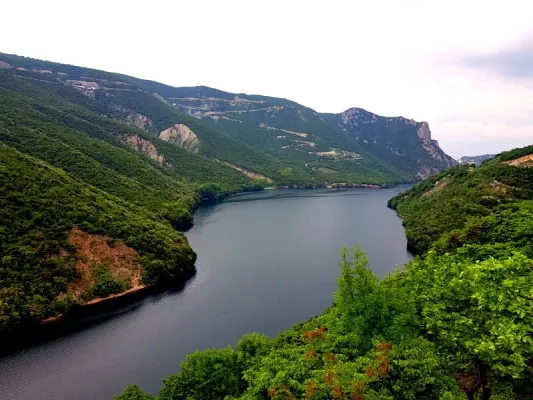 Haliacmon: Yunanistan'ın En Uzun Nehri Antik Sırlarla Dolu