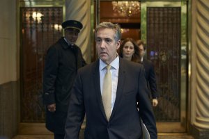 John Catsimatidis, Michael Cohen'e WABC'de Yeni Radyo Programı Verdi